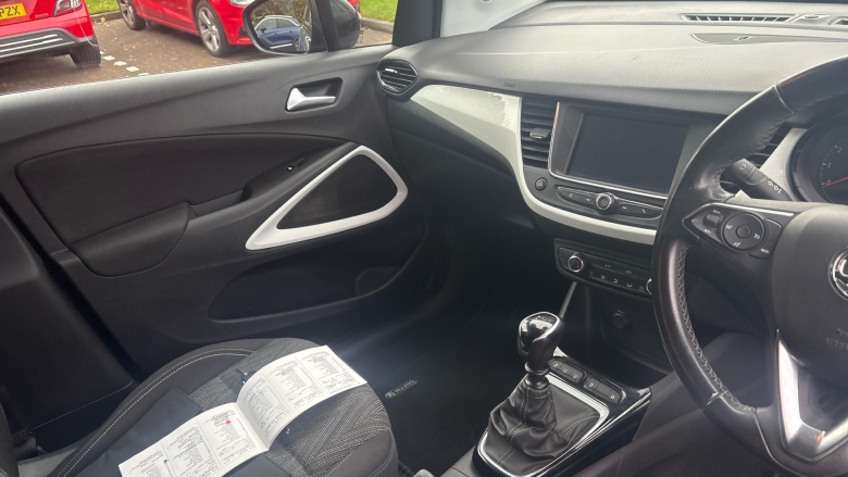 Vauxhall Crossland X 1.2T [110] Griffin 5dr [6 Spd] [Start Stop] Petrol Hatchback